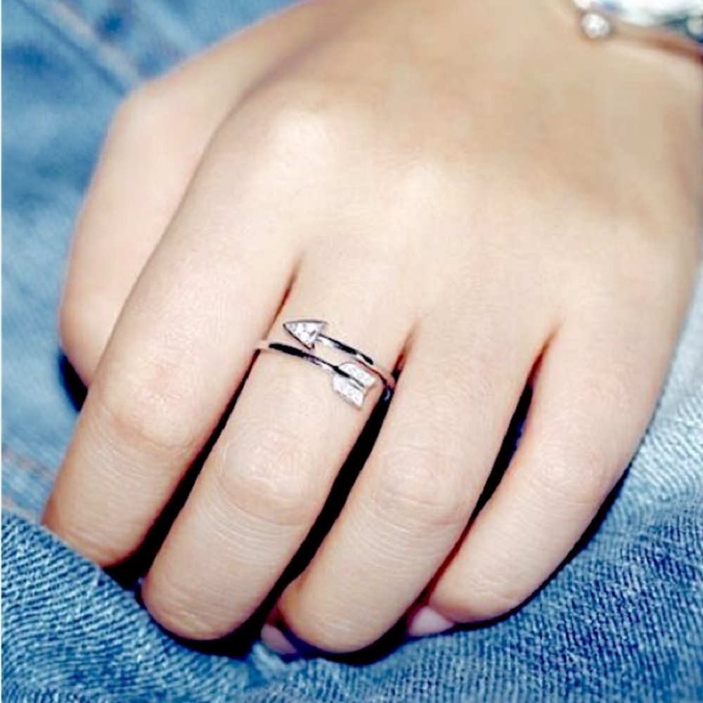⚜️[𝟯/$𝟭𝟴]⚜️NEW CZ Silver Arrow Bohemian Adjustable Ring - Picture 2 of 10